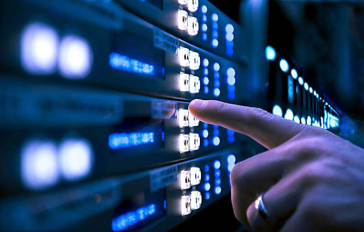 計(jì)算機(jī)專業(yè)畢業(yè)生的職業(yè)選擇 為何軟件開(kāi)發(fā)熱，硬件開(kāi)發(fā)冷？